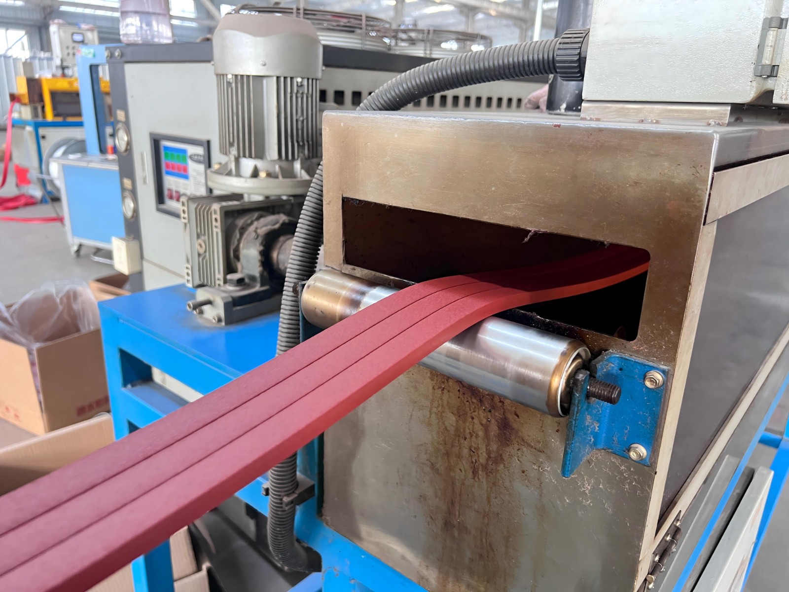 工程材料供應(yīng)商爆款!衡水宏基制品型遇水膨脹橡膠止水條多場景適配 支持定制�?1).jpg 工程材料供應(yīng)商爆款!衡水宏基制品型遇水膨脹橡膠止水條多場景適配 支持定制�?1).jpg